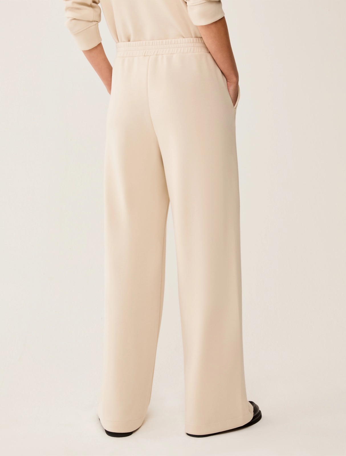 WhatsApp Image 2025-12-24 at 7.05.58 PM (6)