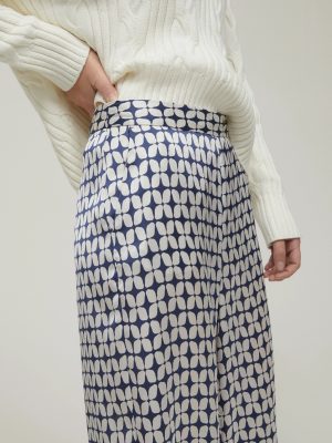 Vanilla Cream Fluid Satin Slit Trousers